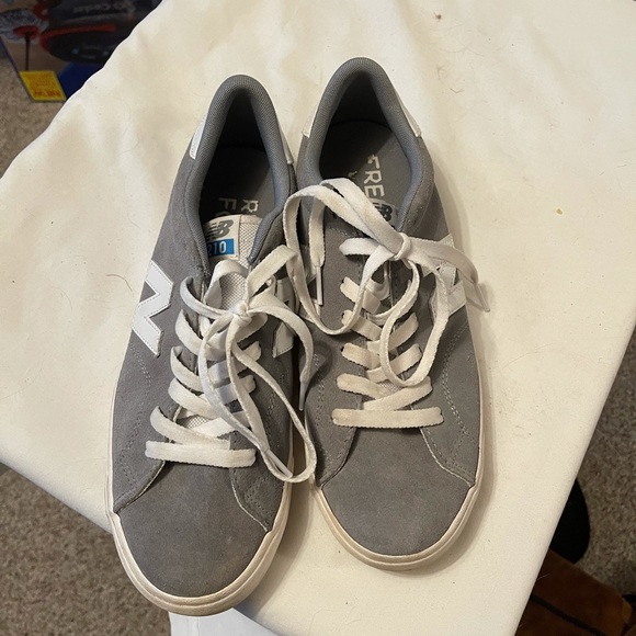 New Balance shoes - Picture 2 of 3